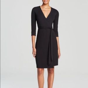 Diane von Furstenberg Julian black wrap dress Size 14